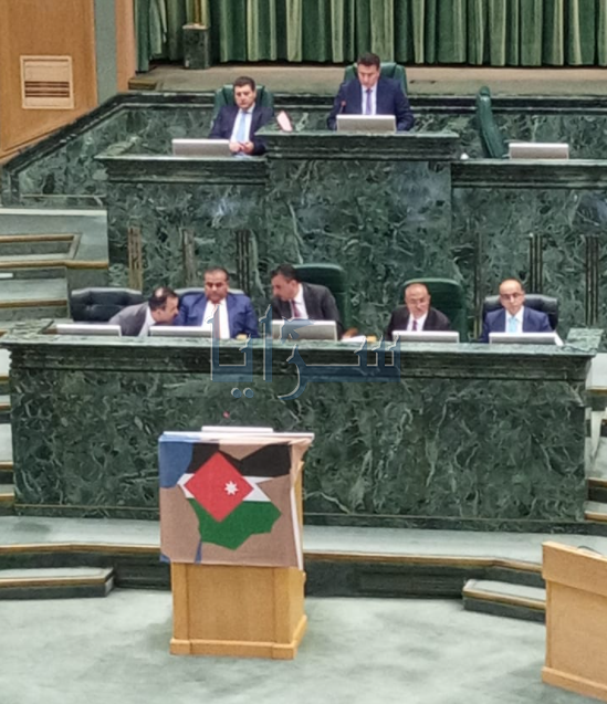 مجلس النواب يرفع خارطة تلغي إسرائيل من الوجود ..  صور 