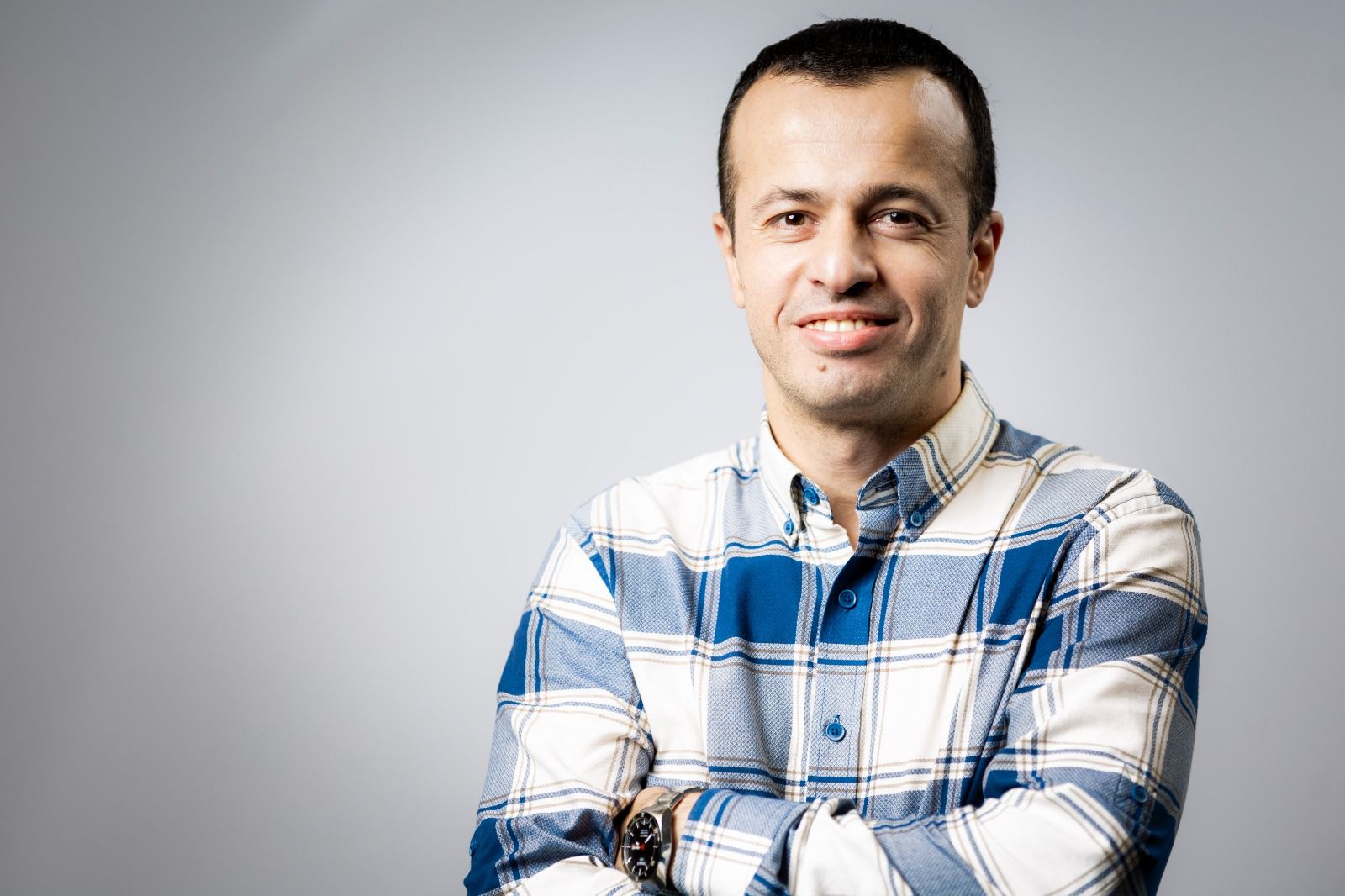 الدكتور سالم العطيات ينال درجة الدكتوراه في إدارة الجودة والثقافة التنظيمية من جامعة بريطانية