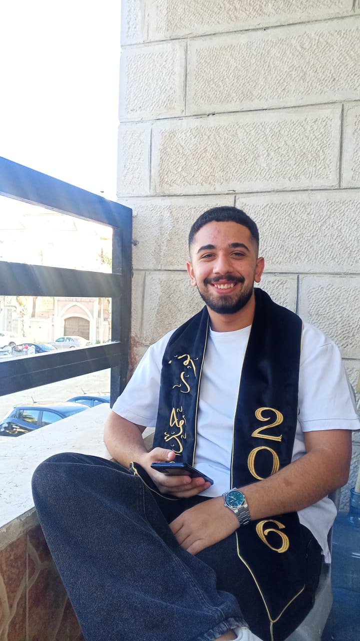 نور محمد حمدان ..  مبارك النجاح
