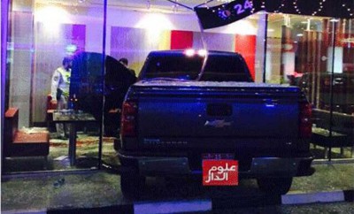 سائق مصاب بالصرع يقتحم بمركبته مطعما فيقتل شخصين ويصيب خمسة