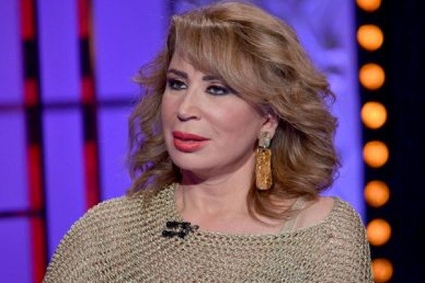 إيناس الدغيدى تعترف: نعم صورت أفلاما إباحية وأحمد زكي تحرش بي  