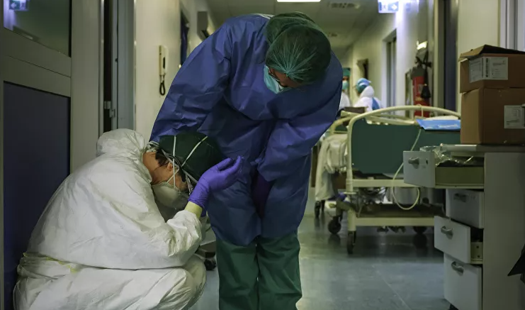 مصاب بكورونا يحرق المستشفى الذي يعالجه - فيديو