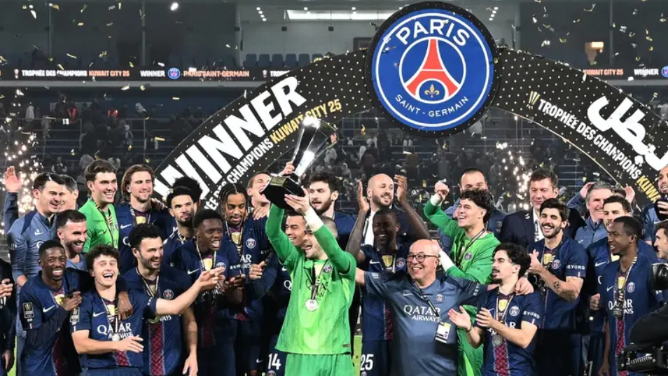 باريس يتوج بطلاً للسوبر الفرنسي على حساب مرسيليا