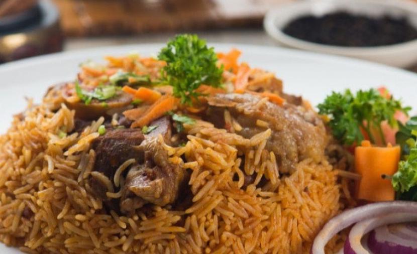 طريقة عمل "الأرز البخاري" باللحم