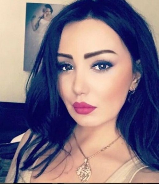 ليس السرطان ..  شقيقة دينا هارون تفجر مفاجأة وتكشف السبب الحقيقي لوفاتها