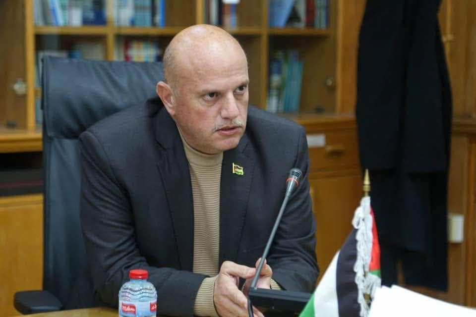 النائب المحاميد يوجه مذكرة نيابية تطالب الحكومة بتمكين أهالي غزة من الحصول على وثائقهم العقارية 