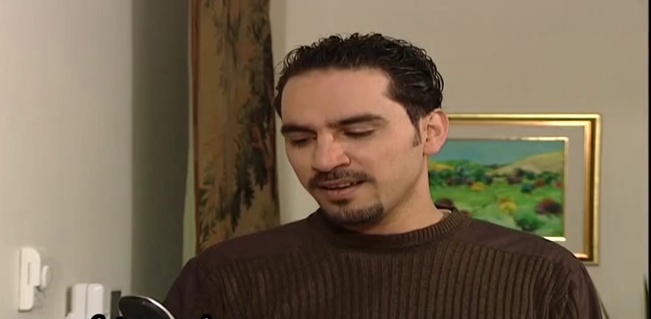 قصة الفنان رامي حنا .. من عائلة فنية عريقة وبرز في الفصول الأربعة واتُّهم بسرقة مسلسل الكاتب 