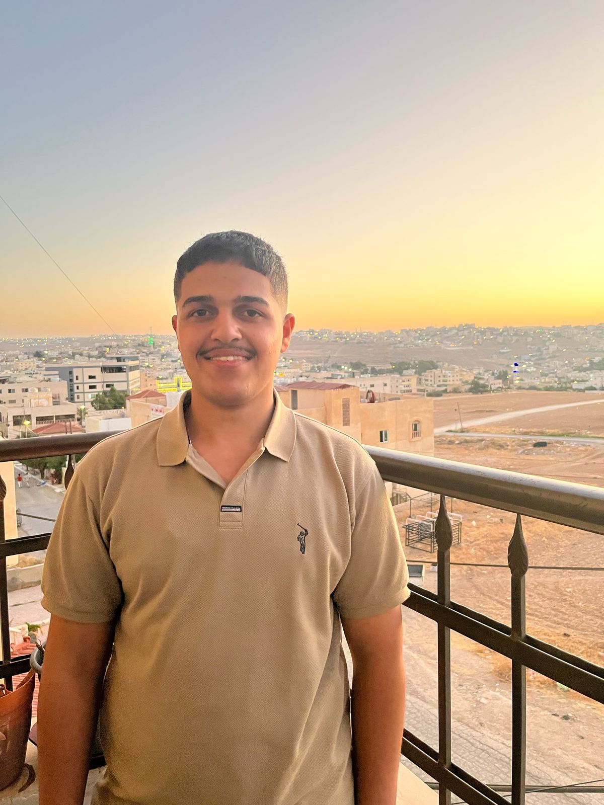 محمد الكردي  ..  مبارك النجاح 