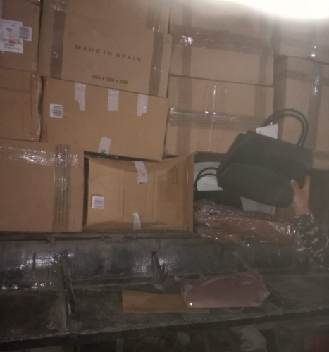  بالصور  .. الجمــــارك الأردنية تحبط تهريب "500"قيراط ألماس