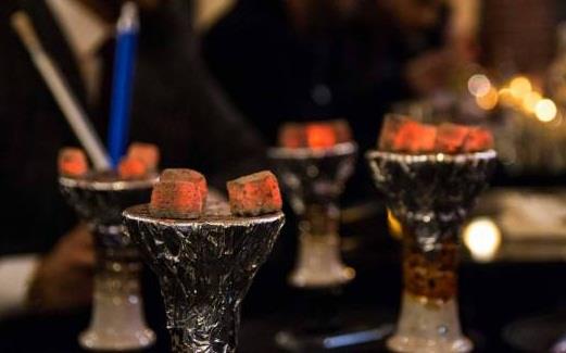 الحكومة تزف بشرى سارة لعشاق "الأرجيلة" و العاملين في قطاع المقاهي  ..  تفاصيل
