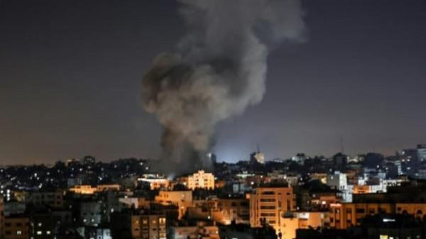 طائرات الاحتلال تقصف موقعين للمقاومة في غزة