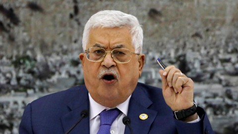 عباس يطالب بعقد جلسة طارئة لمجلس الأمن لتوفير حماية للفلسطينيين في ظل تصاعد اعتداءات المستوطنين والجيش