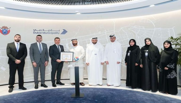 بلدية دبي أول جهة حكومية في العالم تحصد الاعتماد الدولي للابتكار