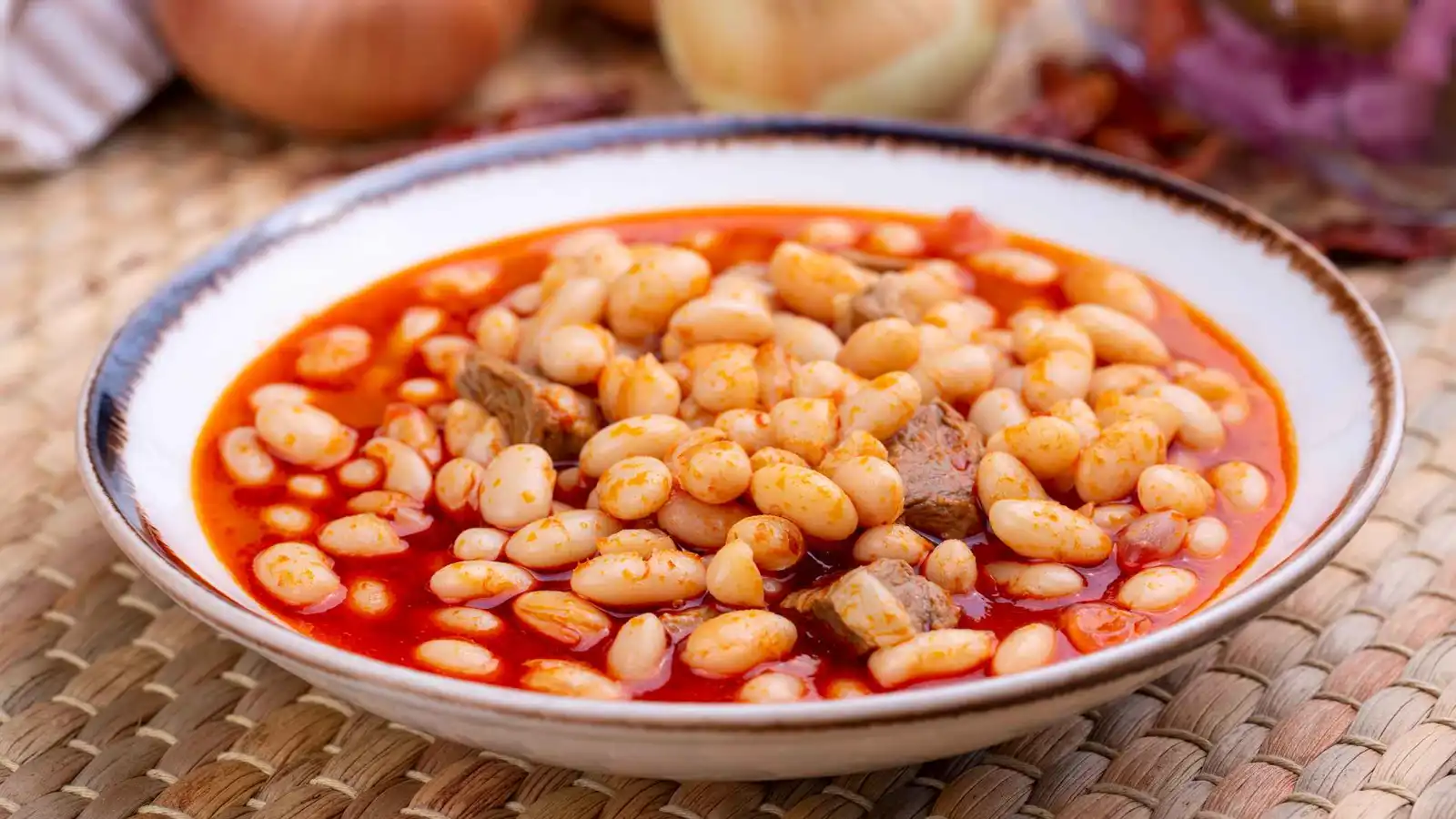 السجن 14 عاما لشاب قتل زوجته بـ"صفعة" بسبب تأخر الطعام  