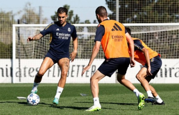 قائمة ريال مدريد لمواجهة نابولي