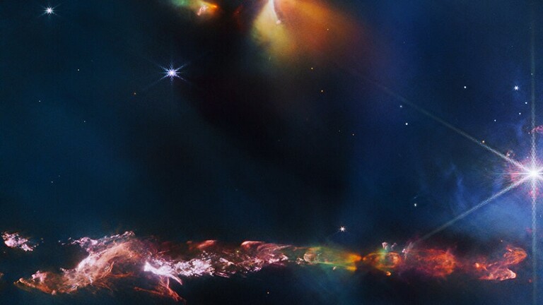 تلسكوب "جيمس ويب" يوثق ولادة نجم مزدوج