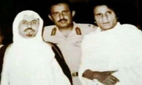 صور نادرة لفنانين وسياسيين تنشر لأول مرة