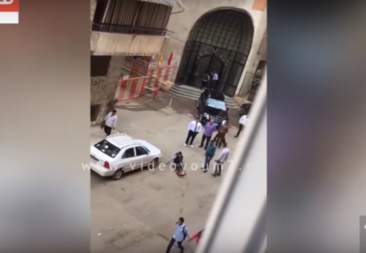 فيديو صادم لمقتل شاب تحرش بفتاة وحاول خطفها بمصر