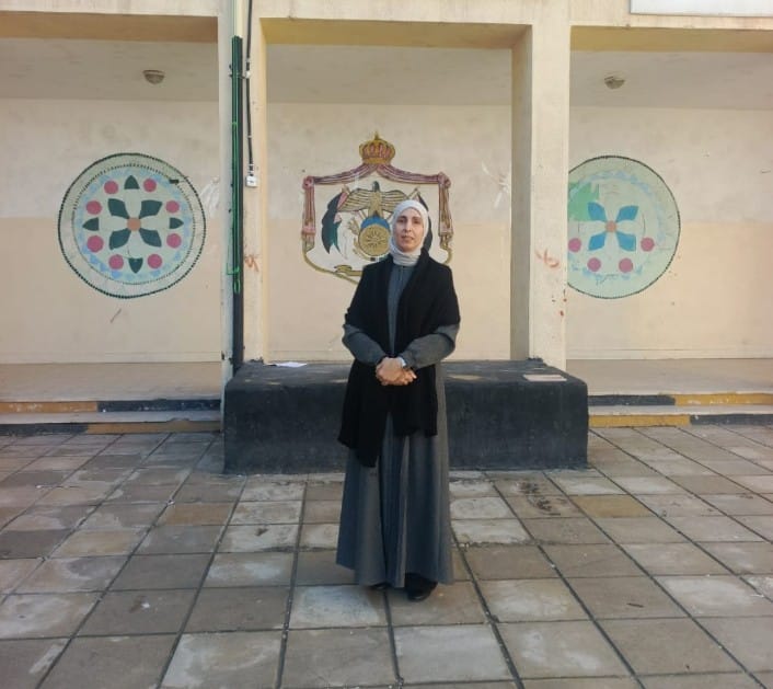 الطهراوي تتفقد قاعات امتحانات الثانوية العامة لطلبة التكميلي للصف الأول الثانوي