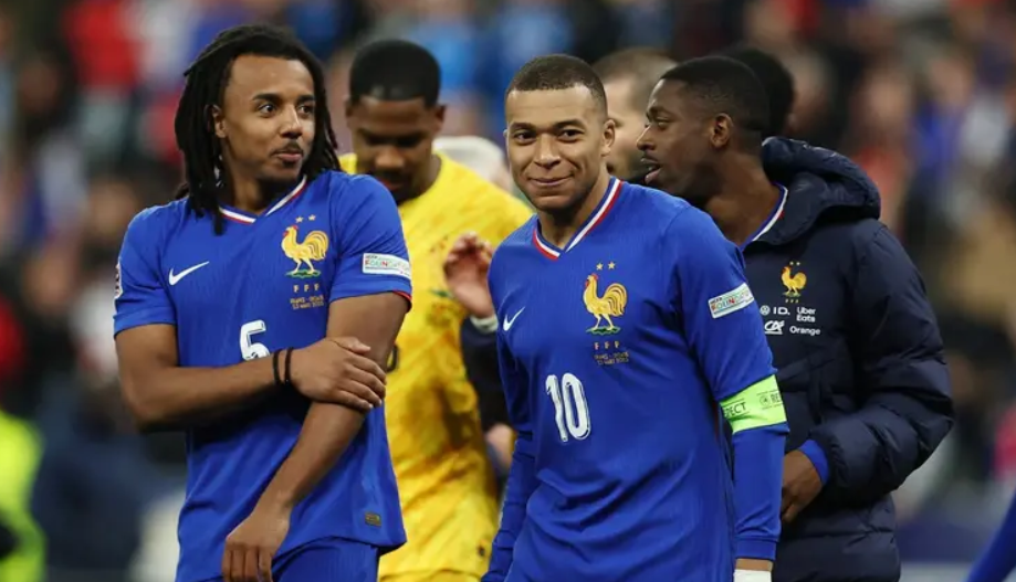 فرنسا تعلق على إمكانية مقاطعة كأس العالم بشأن أزمة غرينلاند