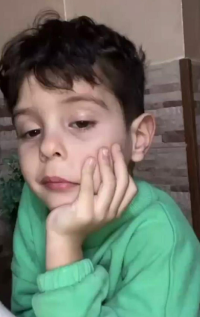 تصرف "أرعن" من شخصين على طريق المطار والنتيجة وفاة الطفل "زيد" ..  ما القصة؟
