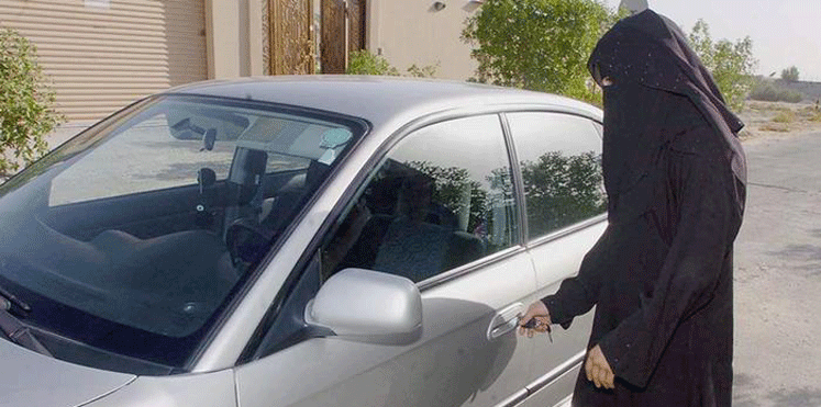 كيف علّقت سعوديات مطالبات بقيادة السيارة على الأوامر الملكية الجديدة؟‎