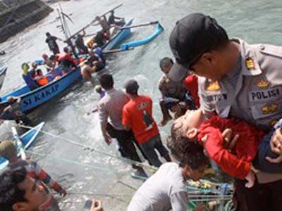 نجاة أردني من حادث غرق مركب قرب اندونيسيا
