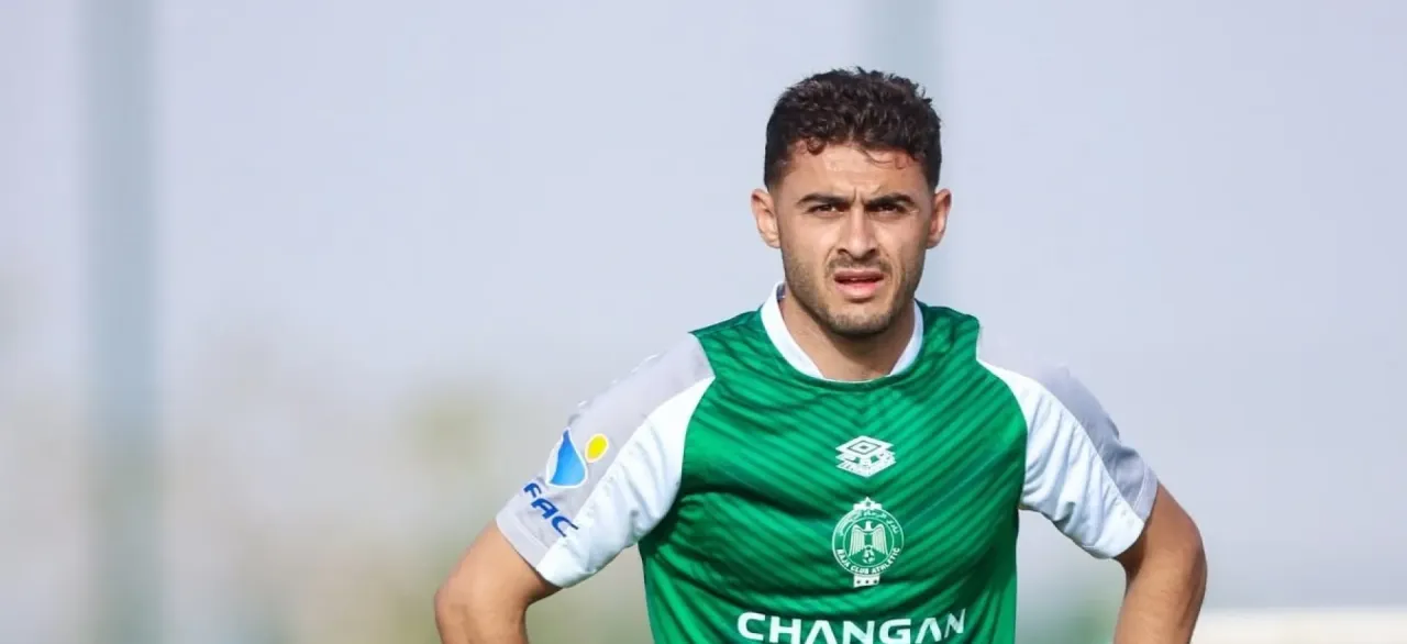 الرجاء المغربي يدرس فسخ عقد شرارة ..  واللاعب يضع شرطا لإنهاء الاتفاق