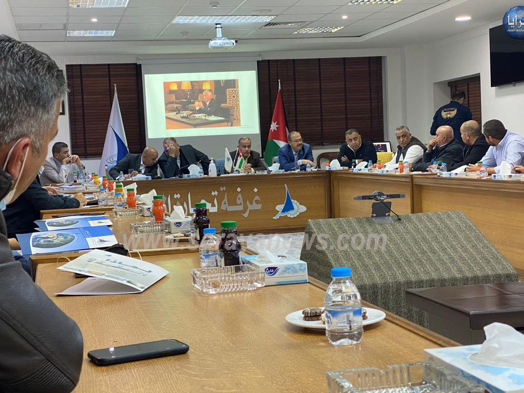 تجار العقبة يطالبون بتنفيذ قانون المنطقة على البضائع الزراعية و الزراعة تعد بالاستجابة ..  وثائق و صور  .. 