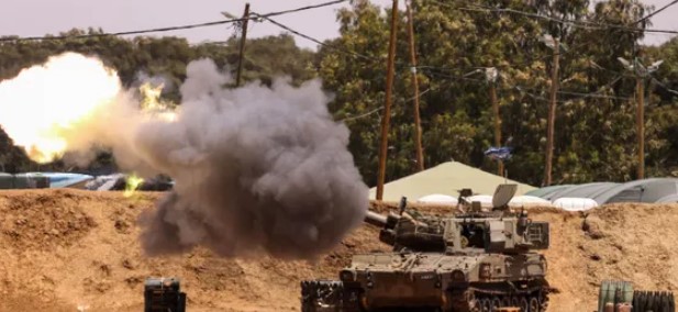 إعلام عبري: انفجار مدفع بعدد من الجنود قرب "كيبوتس مفلاسيم" أثناء إطلاقه قذائف نحو شمال غزة