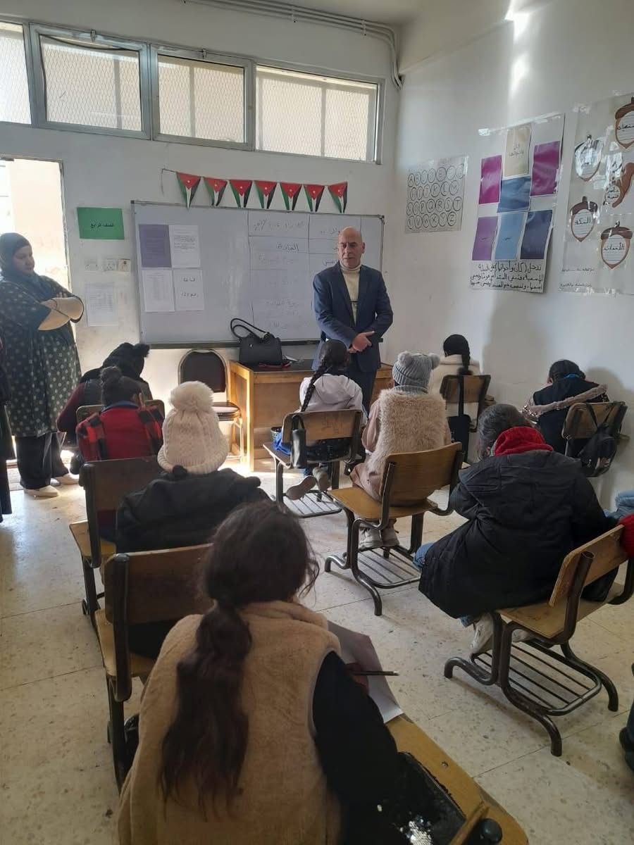 اللصاصمة يتفقد مدرسة الحسا الأساسية للبنات 