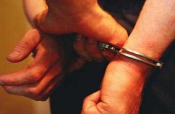 اخطر المطلوبين بالرصيفة في قبضة الامن