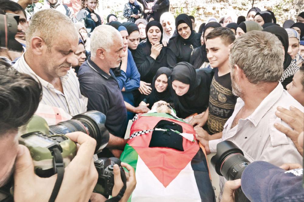 ٥٥ ألف مصل يؤدون صلاة الجمعة في المسجد الأقصى