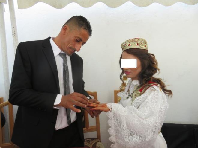 بالصور .. حفل عقد قران في السّجن