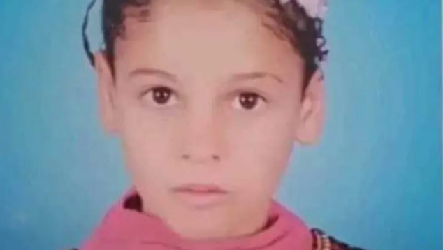 بسبب خطأ إملائي ..  طالبة مصرية تفقد حياتها على يد معلمها