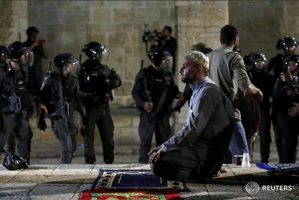 “ليلة القدر” تستنفر الاحتلال في القدس ..  تعزيزات ومنع إدخال وجبات إفطار للأقصى