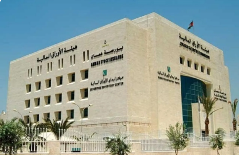 شركات وهمية تستهدف المستثمرين عبر وسائل التواصل الاجتماعي 