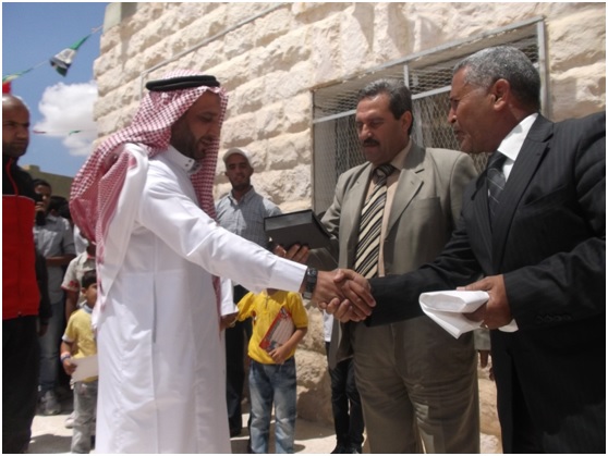 مدرسة الحمراء الثانوية للبنين تحتفل بمناسبة عيد الاستقلال