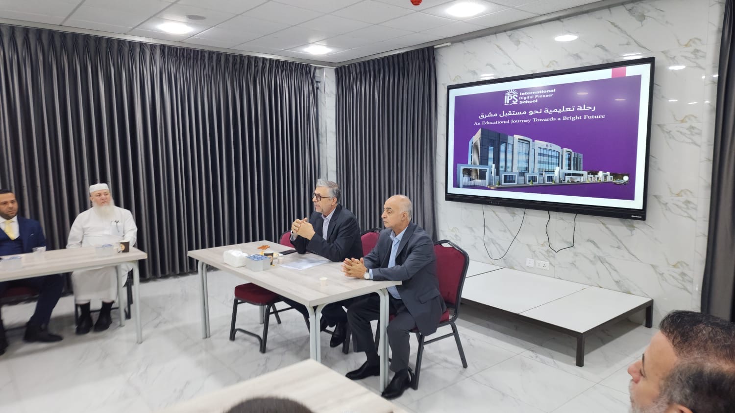 مدارس خاصة تعلن رفضها التام للعقد الموحد الإلكتروني وتشكّل لجنة قانونية لدراسة تداعياته