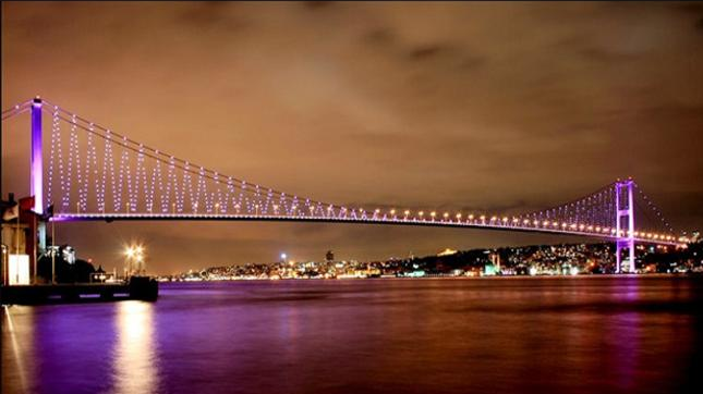 تغيير اسم جسر البوسفور التركي إلى "جسر شهداء الـ15 تموز"