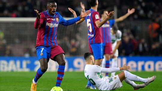 ديمبلي يرد على أنباء رحيله عن برشلونة بصورة
