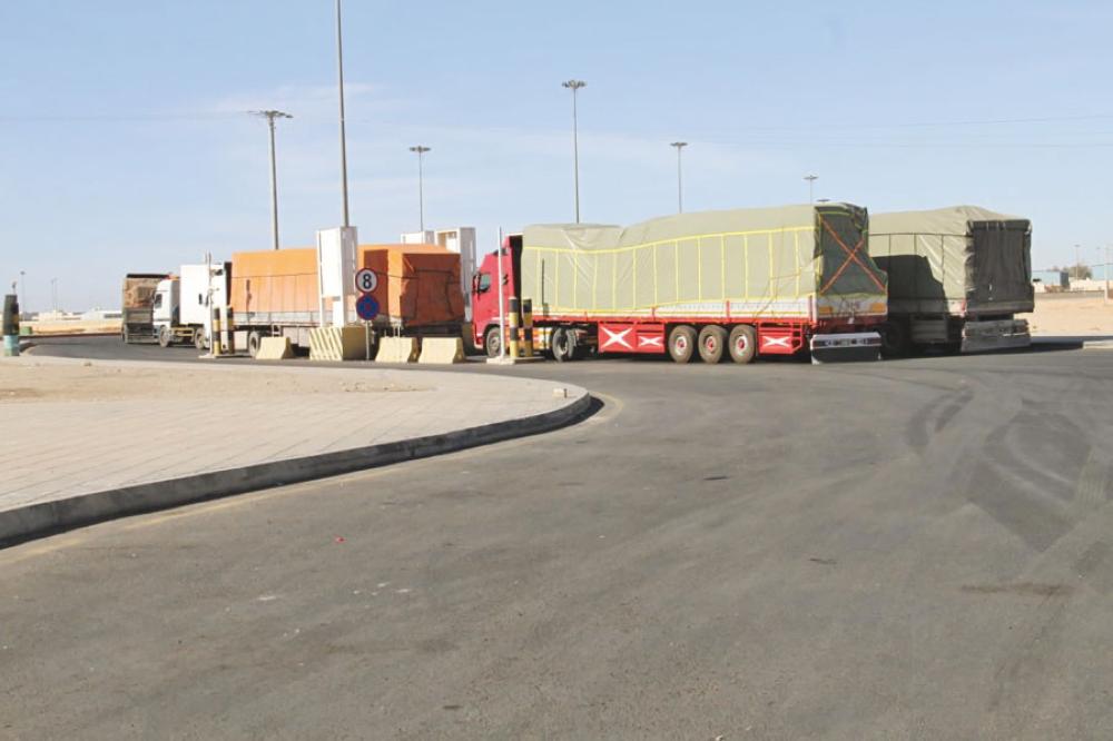  السعودية تتجاوز العُمر التشغيلي وتسمح بالترانزيت للشاحنات الأردنية
