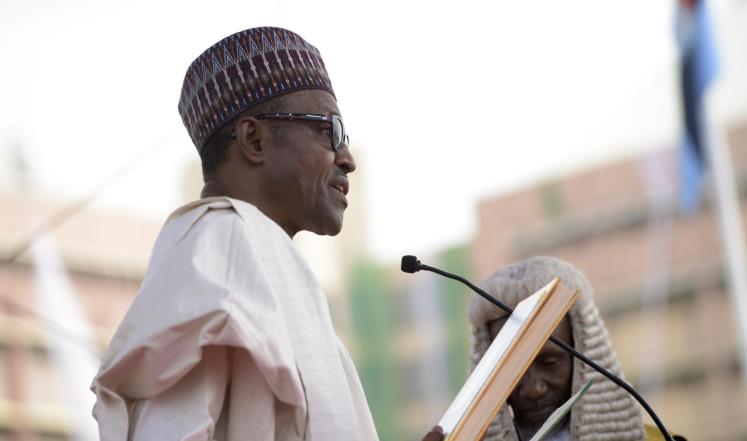 رئيس نيجيريا يؤدي اليمين ويتعهد بمحاربة بوكو حرام