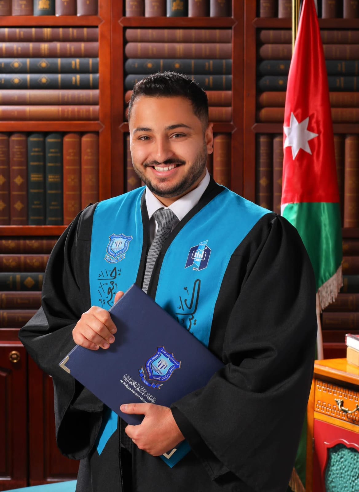 وليد استانبولي  ..  مبارك التخرج 