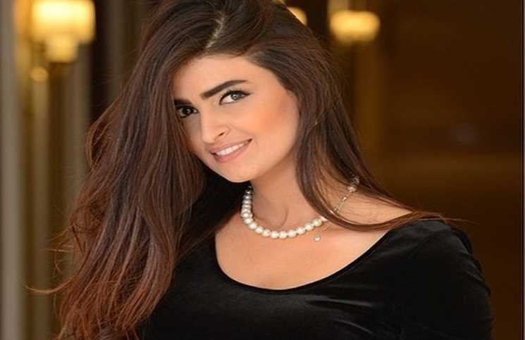 متابع يمازح علا الفارس بتوقع زواجها من داوود الشريان… والاعلامية ترد: ما يحبني يحب سميرة توفيق