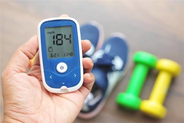 من المشي إلى السباحة ..  5 رياضات مفيدة لمرضى السكري