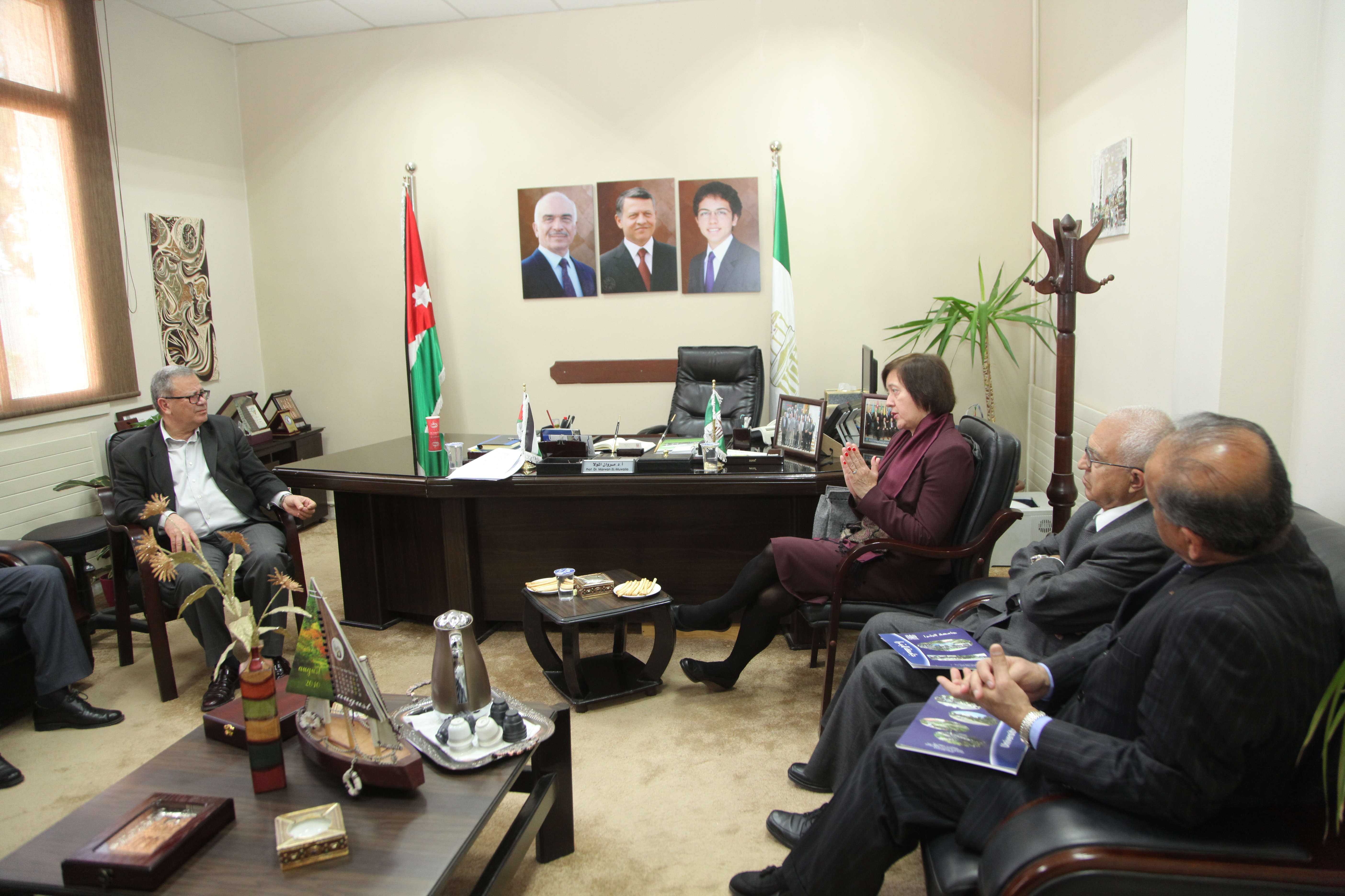سفيرة الاتحاد الأوروبي في الأردن تزور جامعة البترا