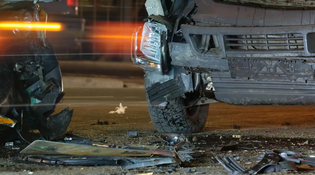 مصرع عائلة من 7 أشخاص بحادث تصادم مروّع في العراق