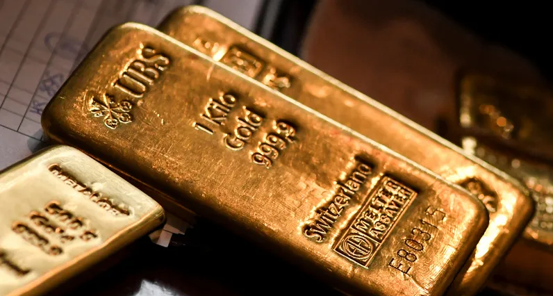 أسعار الذهب تقفز إلى أعلى مستوى في أسبوعين