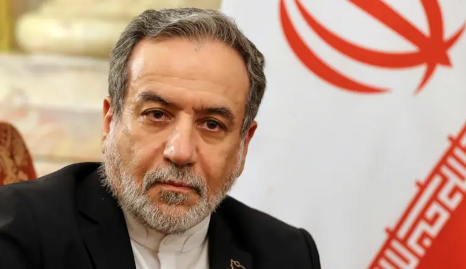 ‌‏عراقجي: القواعد الأميركية تبقى أهدافا مشروعة حتى لو لم تستخدم ضدنا